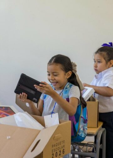 “Nuestro programa educativo va más allá de la tecnología”