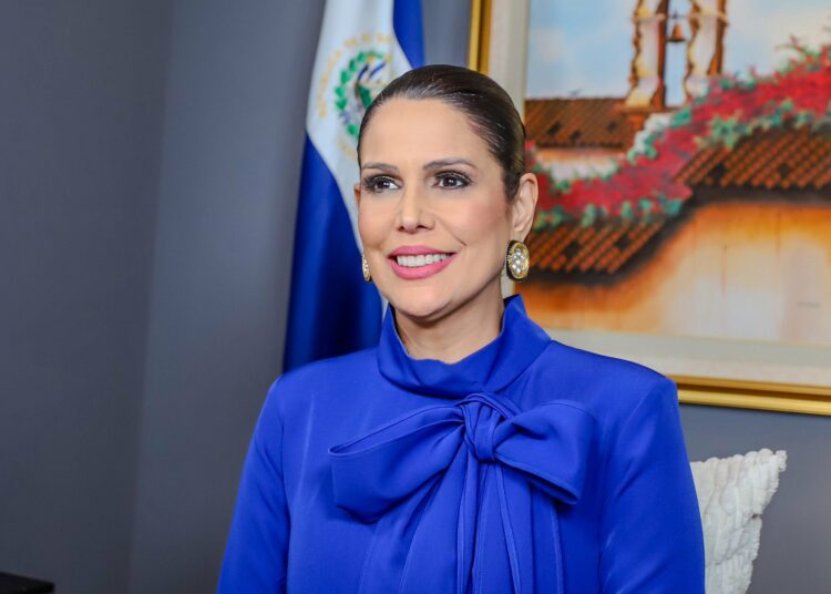 Milena Mayorga participa en Desayuno Nacional de Oración en EEUU