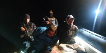 Incautan casi 400 kilos de cocaína frente a costas de La Libertad