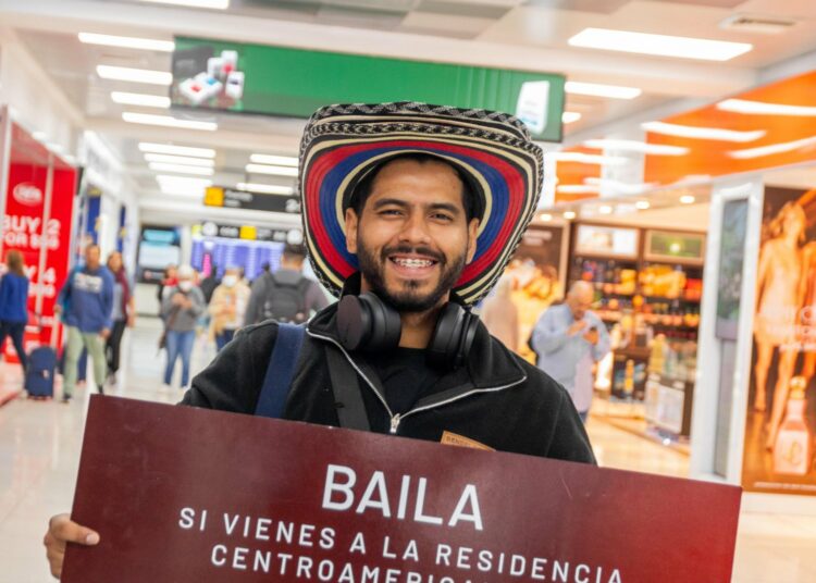 Turistas de todo el mundo llegan a El Salvador para conciertos de Shakira