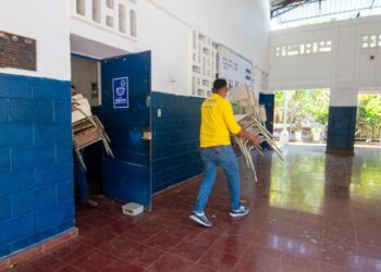 Centro Escolar Los Ortices es intervenido con el programa “Dos Escuelas X Día”