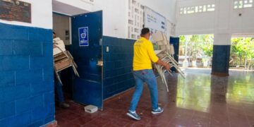 Centro Escolar Los Ortices es intervenido con el programa “Dos Escuelas X Día”