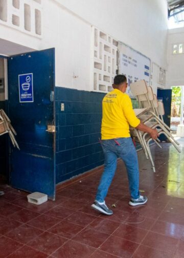 Centro Escolar Los Ortices es intervenido con el programa “Dos Escuelas X Día”