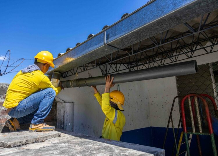 Programa “Dos Escuelas X Día” continúa transformando centros educativos