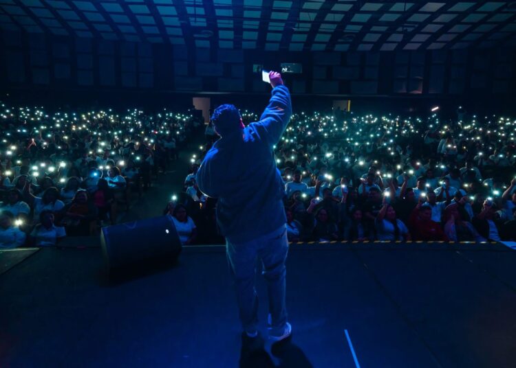 Estudiantes de bachillerato son incentivados a continuar sus estudios superiores