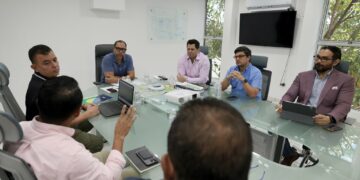 Presidente de la FESFUT se reúne con autoridades arbitrales