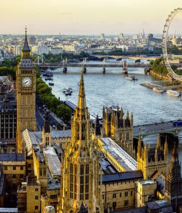 TSE llama a salvadoreños en el extranjero a actualizar su información antes de la fecha límite