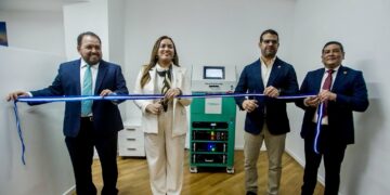Autoridades inauguran emisión inmediata de DUI en Italia