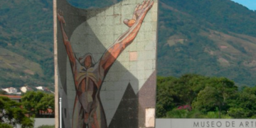 Inicia evaluación de daños en el monumento a la Revolución