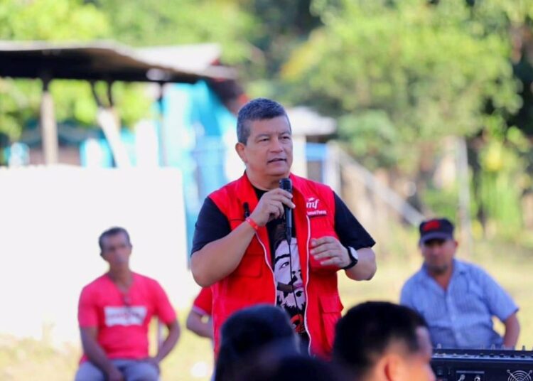 «Paciencia, los ciclos cambian y lo arrebatado será devuelto»: «Chino» Flores