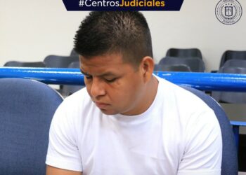 Condenan a excustodio por exigir dinero a cambio de información de reo hospitalizado