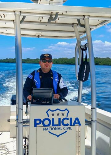 Autoridades refuerzan seguridad en playas y destinos turísticos durante las vacaciones de Semana Santa