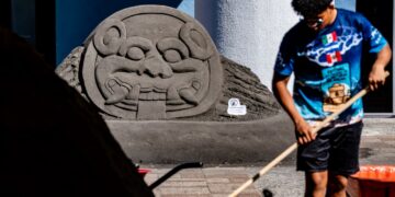 Exposición de esculturas de arena en el Muna abre sus puertas durante Semana Santa