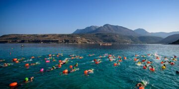 ¡Primera vez en Centroamérica! OCEANMAN llega a El Salvador con nadadores internacionales