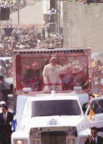 A 43 años de su visita, San Juan Pablo II sigue presente en la memoria de los salvadoreños