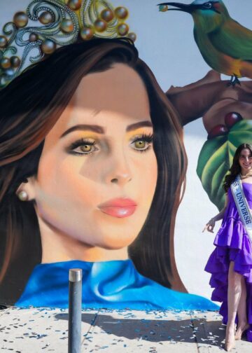 Arte y Solidaridad se unen en Santa Tecla con mural de Miss Universo 2025