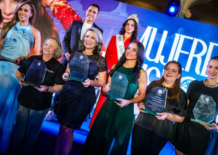 Liderazgo y empoderamiento destacan en encuentro realizado en el palacio tecleño