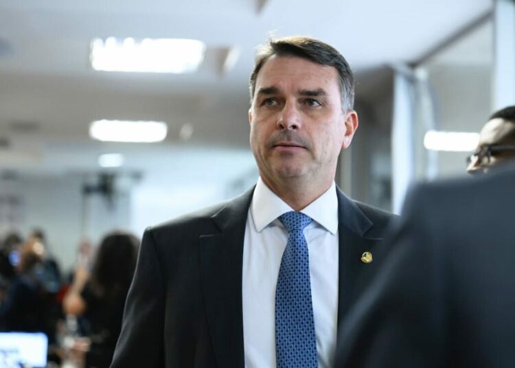 Bolsonaro plantea replicar el modelo de seguridad de Nayib Bukele en Brasil para combatir el crimen