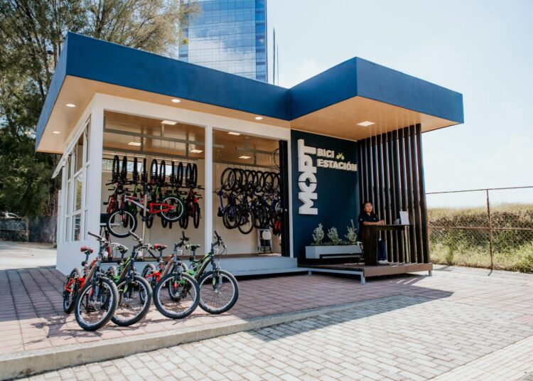 Nueva biciestación en San Benito amplía opciones de movilidad en la capital