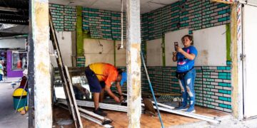 Comerciantes de Plaza 14 de Julio destacan reubicación ordenada y apoyo de la Alcaldía