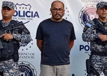 Capturan a sujeto con más de $6,000 en efectivo y porciones de droga en Soyapango, San Salvador