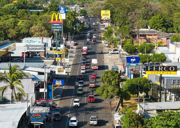 Gobierno inicia ampliación del bulevar Las Palmeras para mejorar la movilidad en Sonsonate