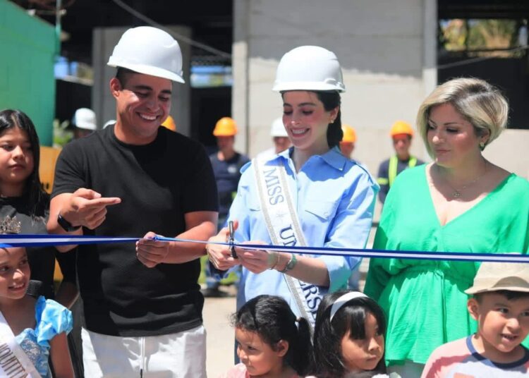 Miss Universo presente en el inicio de proyecto de casa comunal en Santa Tecla