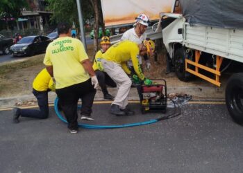 Camión se accidentado genera congestionamiento en carretera al Puerto de La Libertad