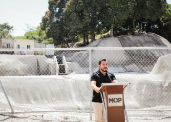 Ministro Romeo Herrera entrega finalizada obra de mitigación en megacárcava de colonia Santa Eduviges, Soyapango