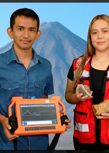 UES marca un hito histórico: Graduación de la primera generación de ingenieros geólogos