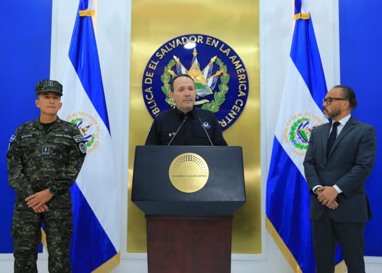 “Esta Reforma busca adecuar nuestras leyes a la realidad actual» afirma Gustavo Villatoro