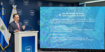 “Los nuevos inversionistas terminan pagando a los anteriores en este esquema» afirma el Fiscal General de la República