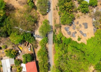 Inicia pavimentación de más de 11 km y construcción de puente en San Vicente