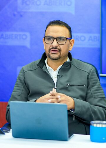 Alcalde de Santa Ana Centro confirma construcción de pasarela sobre Carretera Panamericana