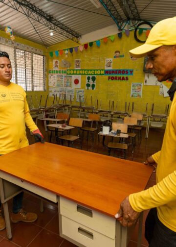 Reos en fase de confianza reconstruyen escuela en Sonsonate y transforman su infraestructura