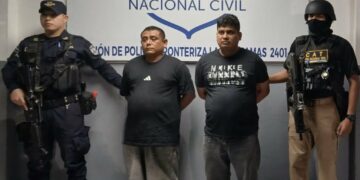 Dos pandilleros de la 18 Revolucionarios son recibidos en frontera Las Chinamas