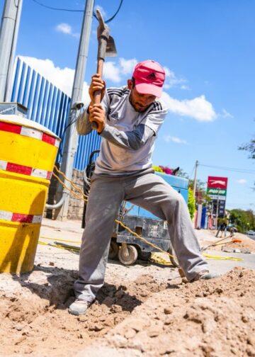 Alcaldía de Santa Ana Centro refuerza infraestructura vial 