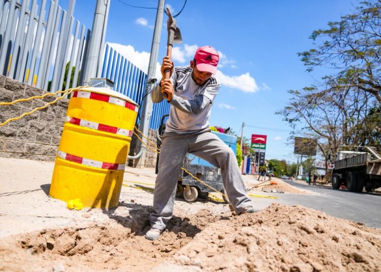 Alcaldía de Santa Ana Centro refuerza infraestructura vial 