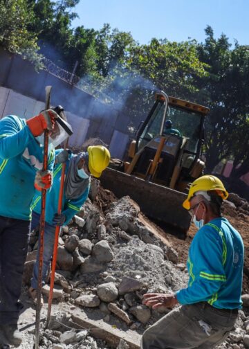 Programa “Dos Escuelas X Día” continúa modernizando centros educativos del país