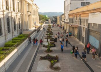 Revitalizan el Centro Histórico capitalino con cableado subterráneo