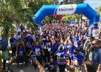 Miss Universo Fátima Bosch acompaña jornada dedicada a niños con síndrome de Down