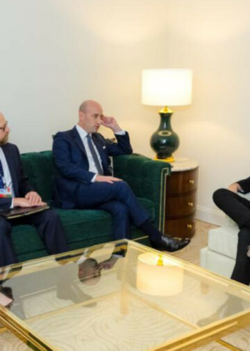 Presidente Bukele se reúne con funcionarios clave de EE. UU. para abordar seguridad, inversión y comercio