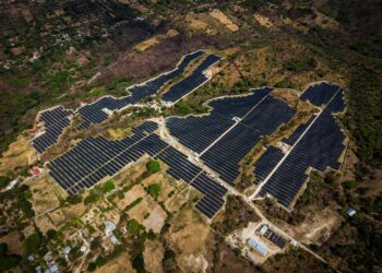Proyecto solar en Olocuilta impulsa inversión y fortalece la matriz energética nacional