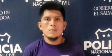 Nicaragüense condenado a 50 años de cárcel en El Salvador por femicidio de su expareja