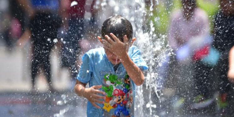 El Salvador confirma su primera ola de calor del 2026: reporta récord de 41 °C