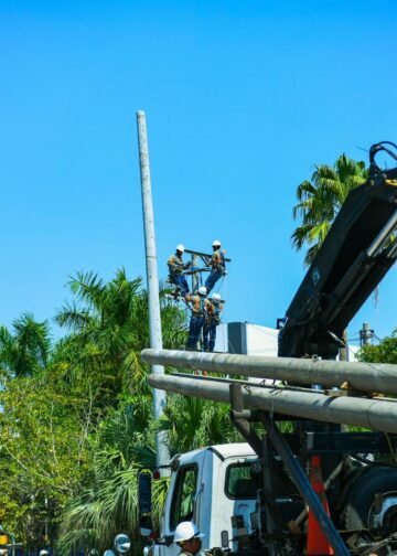 Modernización del Puerto de La Libertad avanza con cableado subterráneo y retiro de postes