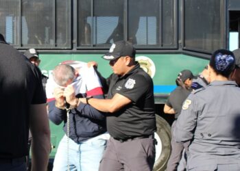 Costa Rica expulsa en un solo vuelo a 33 extranjeros tras operativo migratorio