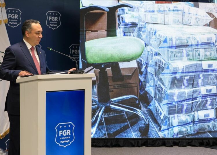 FGR revela millonarios movimientos y decomisos en el caso CREDICASH