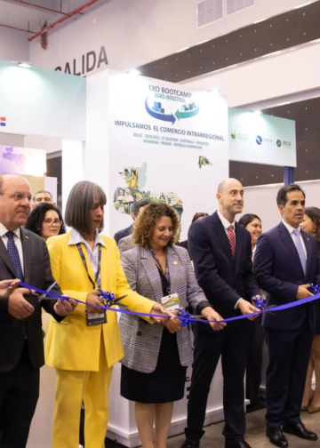 Empresas salvadoreñas participan en programa regional para impulsar exportaciones agroindustriales