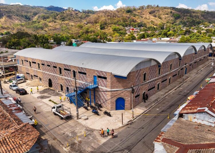 Nuevo mercado de Armenia busca transformar el comercio local